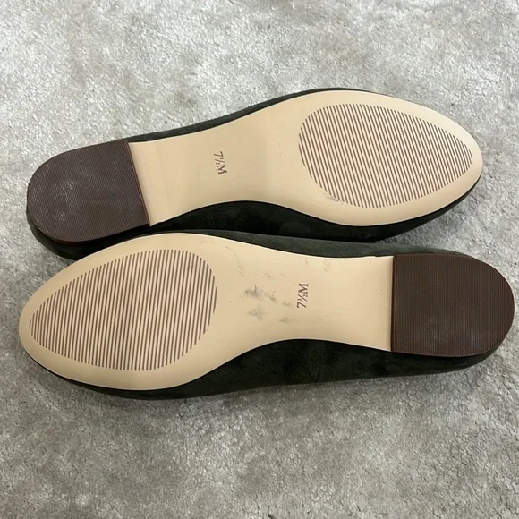 NWOT Talbots RYAN EMBROIDERED SUEDE LOAFERS/FLATS in olive size 7.5 - Picture 7 of 9